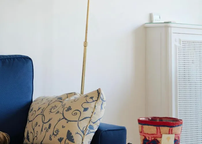 - Balcon, Vue & A Pied